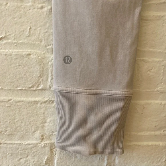 Lululemon || Wunder Under Crop 23"  Ribbed in Washed French Clay Gray Beige 4 - Picture 5 of 11
